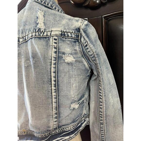 Women's The Best Distressed Denim Jacket By Lost! Size Small Light Wash - Picture 8 of 9